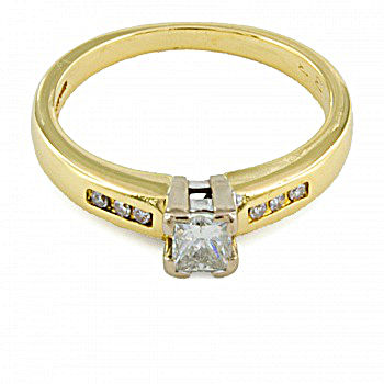 18ct gold Diamond 0.33cts Ring size M